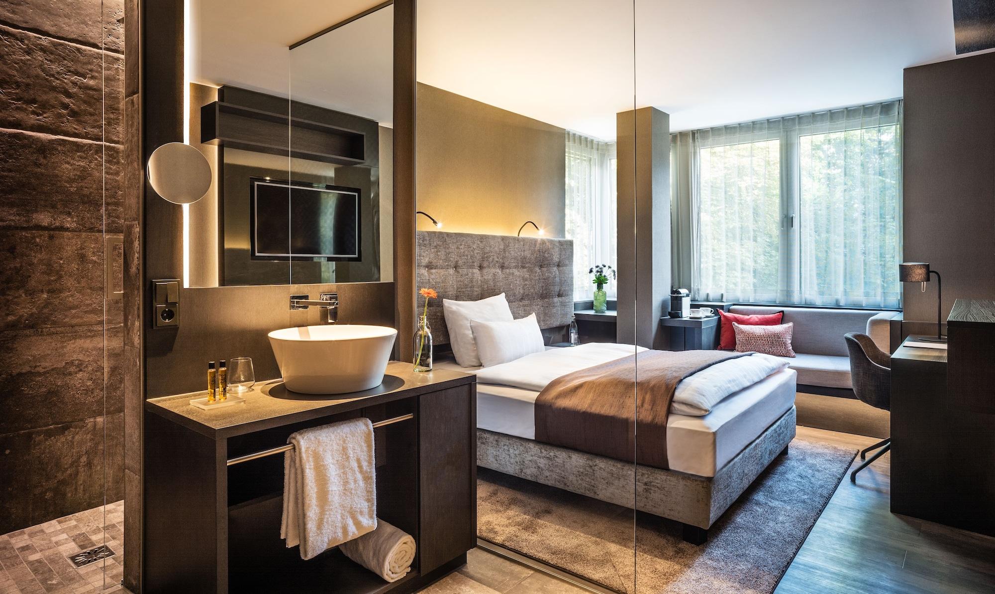 Saks Urban Design Frankfurt Отель 4*